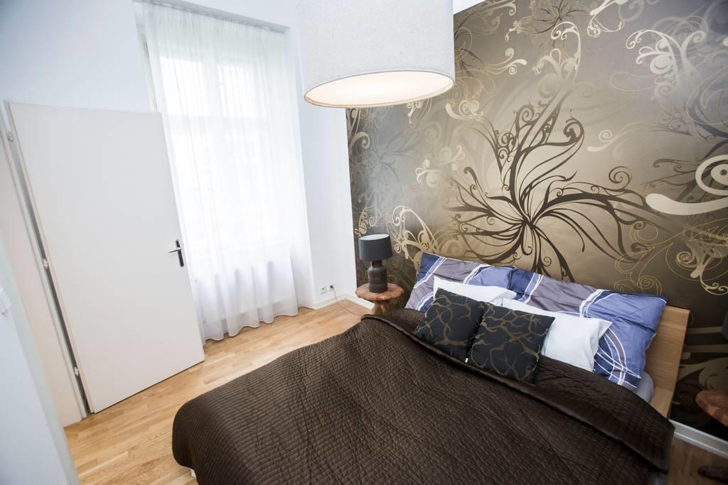 Quiet Apartment With Balcony Charles Bridge 프라하 외부 사진