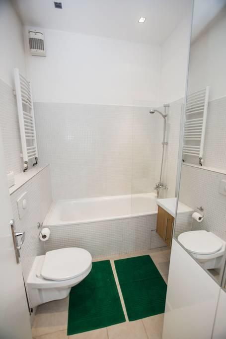 Quiet Apartment With Balcony Charles Bridge 프라하 외부 사진